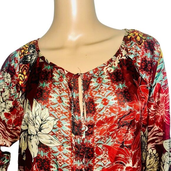 Johnny Was Silk IKAT Blise Blouse Gorgeous Rich Red Colors Classic Fit Boho XS - Picture 6 of 9